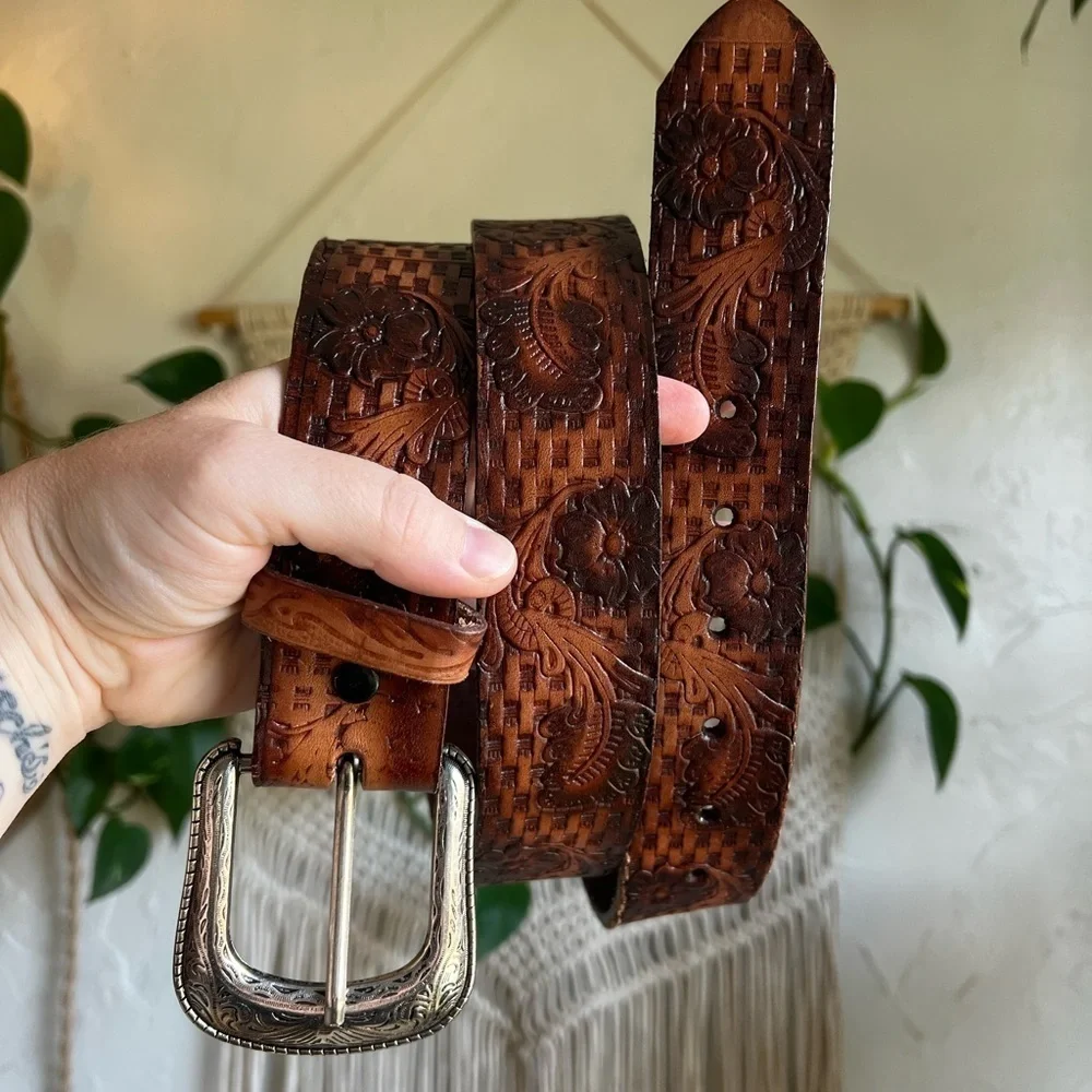 Vintage Tooled Leather Western Belt with Silver Buckle Floral Size L / 42–44